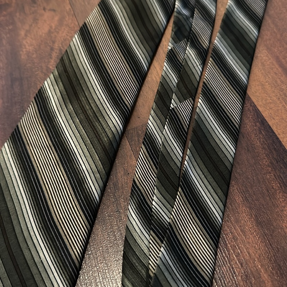 Via Europa Fine Neckwear 100% Silk Tie, Green, Cream, Navy, Black Striped - Picture 7 of 7